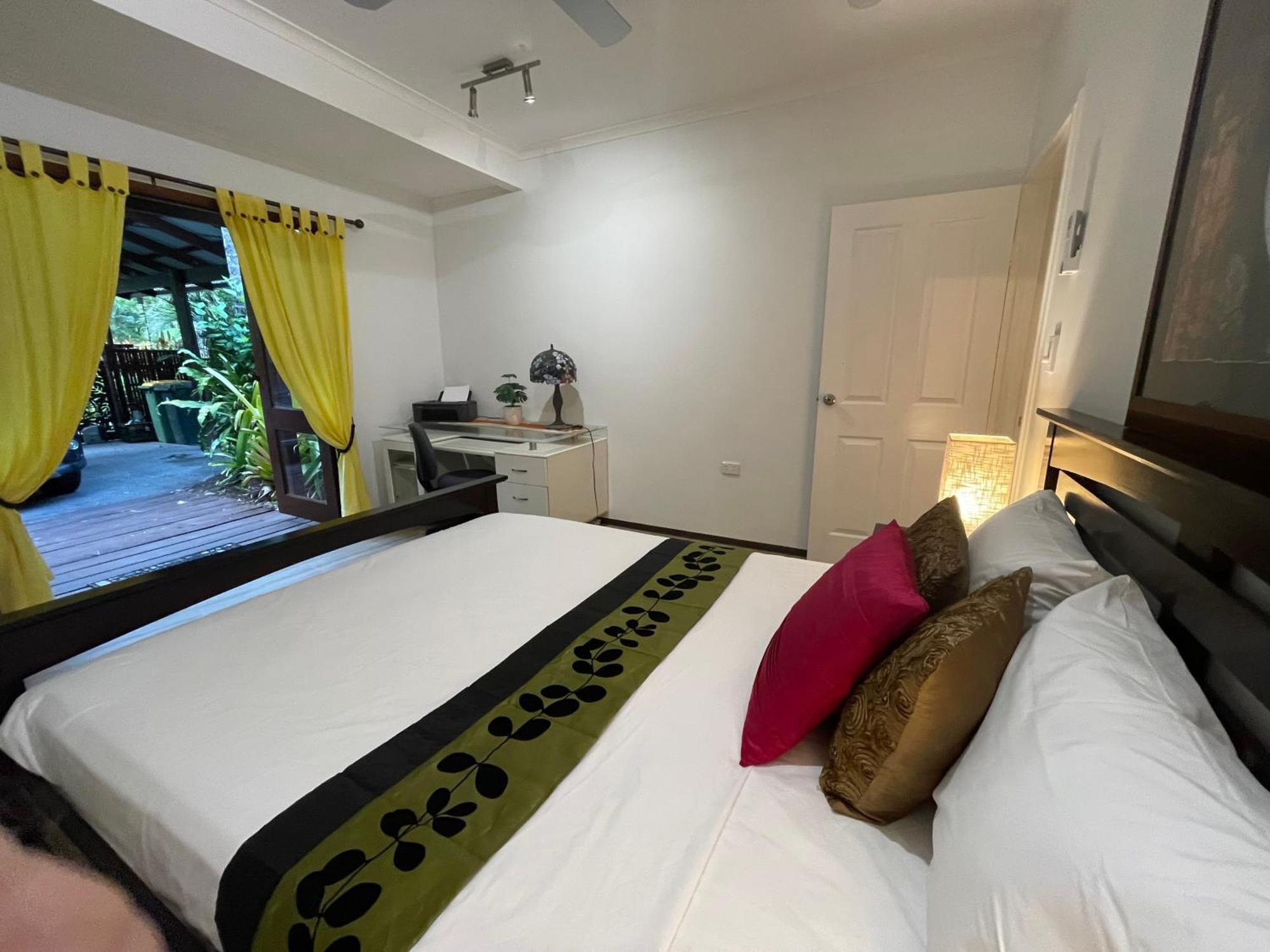 Karinya Hotel Clifton Beach Buitenkant foto